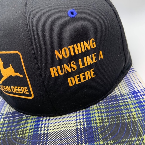 Vintage John Deere 'Nothing Runs Like A Deere' Retro Plaid Snapback Hat - Picture 5 of 16